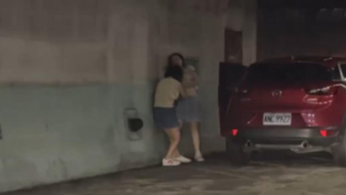 2女子「雪隧開打」!路過駕駛全看傻 她曝真相太離譜
