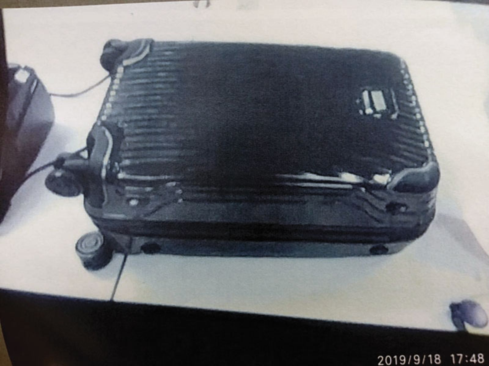 陳明文曾在高鐵列車上遺落裝有300萬元現金的行李箱,引發熱議。(圖/嘉檢提供)