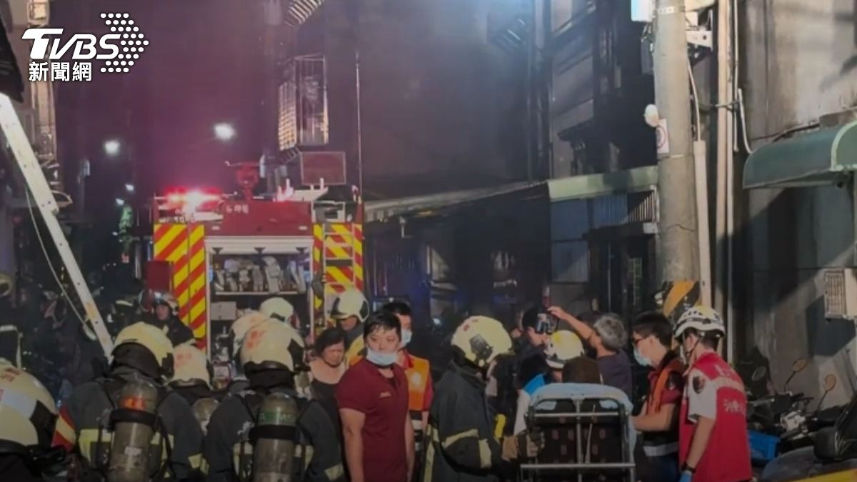 北投民宅暗夜火警!竄出火煙「3人受困」 1男燒燙傷送醫