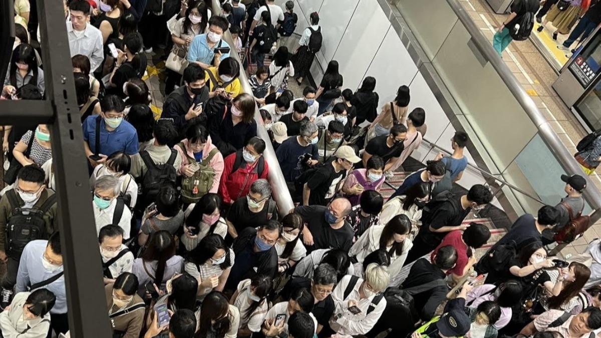台北捷運-北捷-板南線-列車-異常-忠孝新生