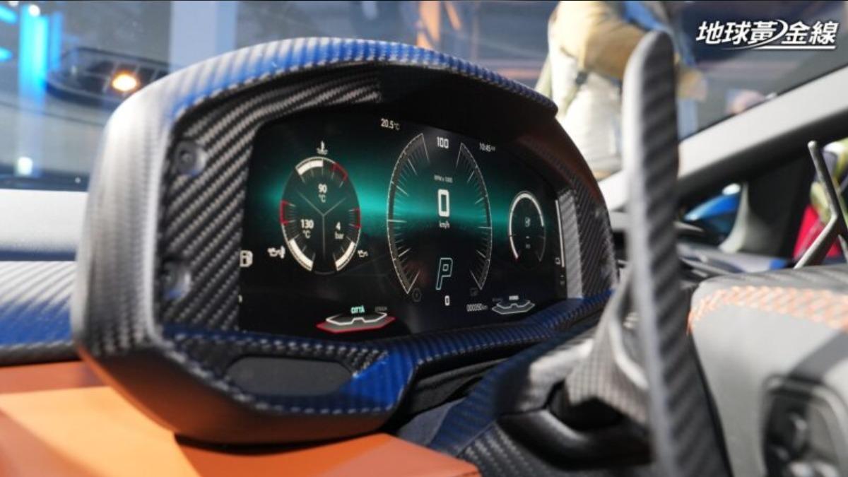 雖然在工程層面，Lamborghini絕對有能力挑戰突破「萬轉」的可能，但這恐怕導致車重上升、操控失衡，違背整體設計的輕量化初衷。（圖／地球黃金線）