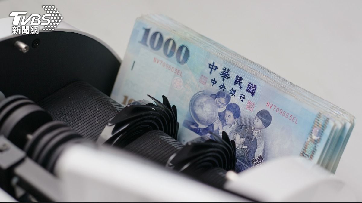 婦人堅持匯出400萬！他好心勸阻卻被冷回　嘆：台灣人太有錢嗎