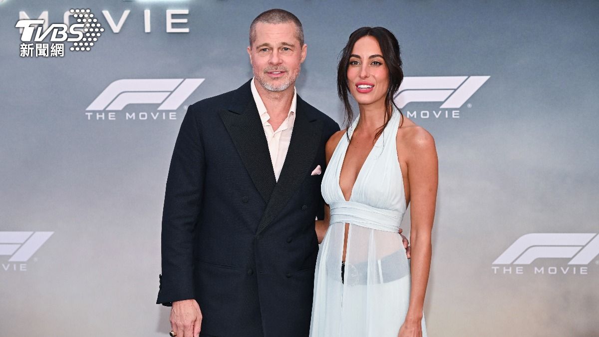 布萊德彼特牽手小29歲女友現身《F1》首映　喊話要與阿湯哥再度合作