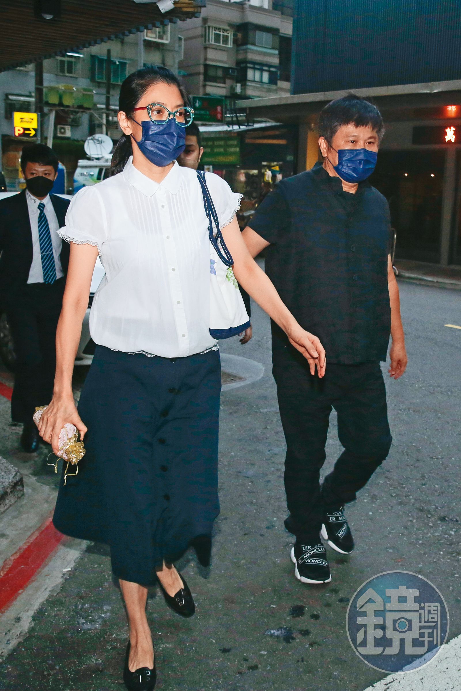 胡瓜(右)、丁柔安(左)於公於私都是親密夥伴,各種場合幾乎都一起現身。(圖/鏡週刊)