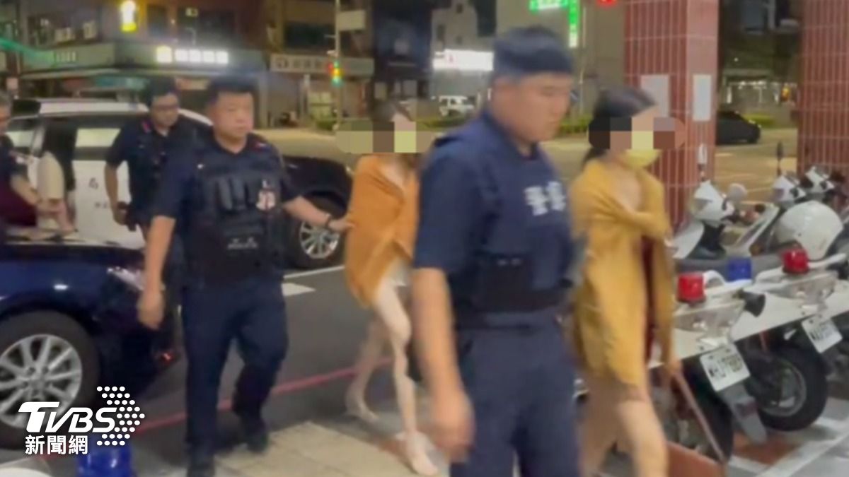 服務生越南籍李女及在場5女全部都逾期居留。(圖/TVBS)