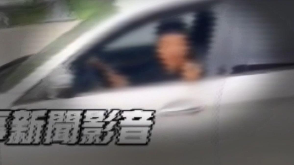 又是行車糾紛!台74疑超車不爽 米漿男亮開山刀
