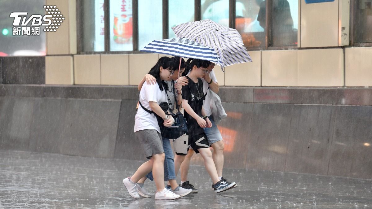 天氣/丹娜絲撞山溜了!專家:「影響最大」時間已過 一週天氣曝