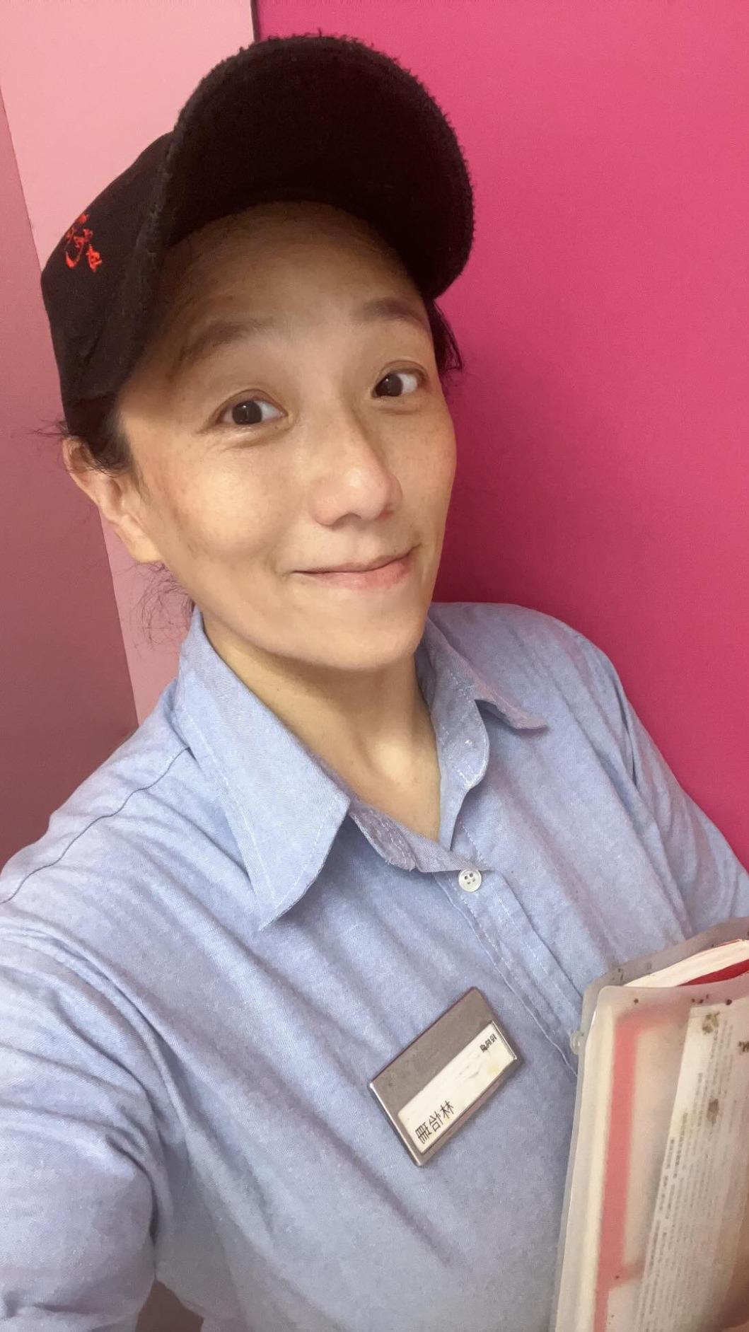 林怡珊去餐廳打工。(圖/翻攝自carol54013 Threads)