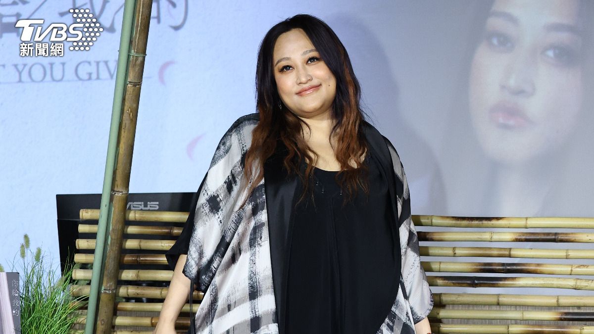 家家有喜了!認愛圈外男友穩交3年 低調護愛否認雙喜臨門