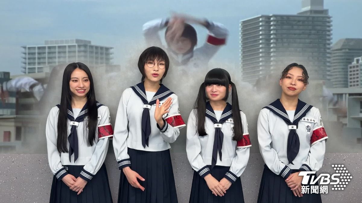 日本組合「新學校領袖」接受跨海訪問。(圖/TVBS)
