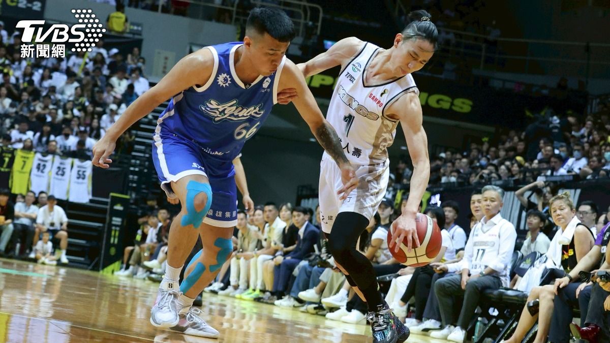 陳懷安(左)、林書緯(右)。(圖/華子琛攝)