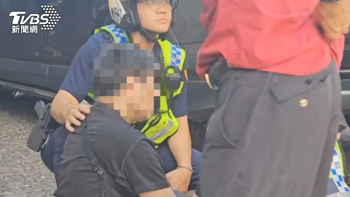 駕駛疑似血糖過低肇事。(圖/TVBS)