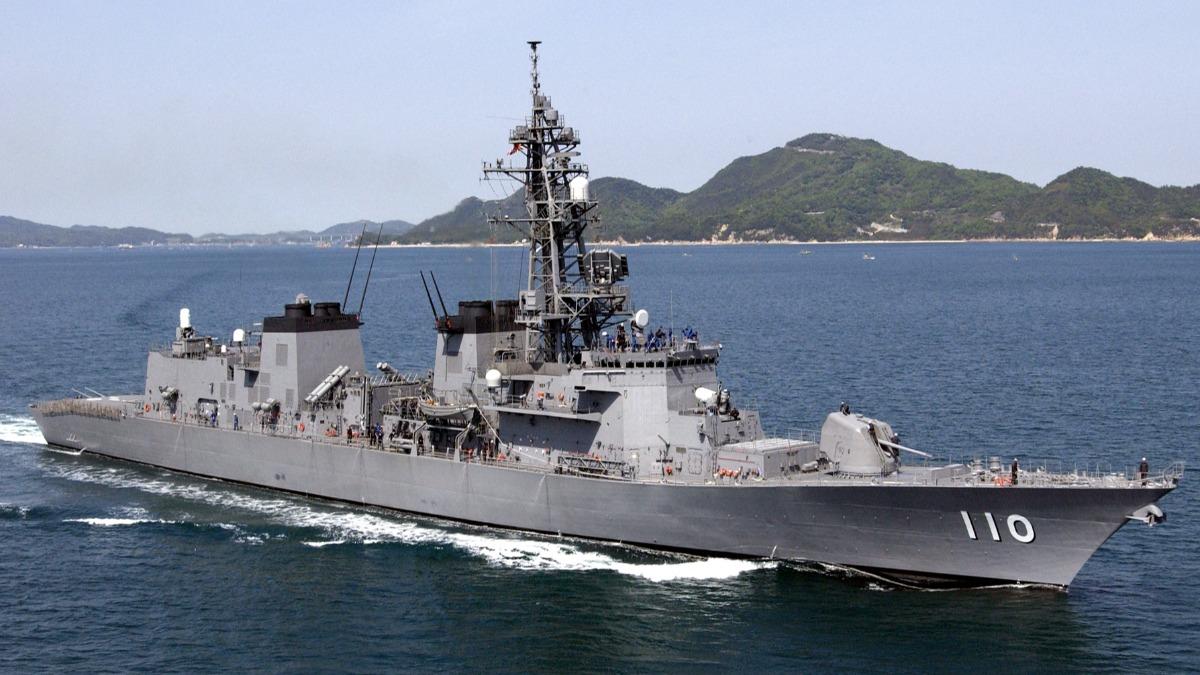 日本海上自衛隊護衛艦「高波號」近日經過台灣海峽。（圖／取自日本海上自衛隊）
