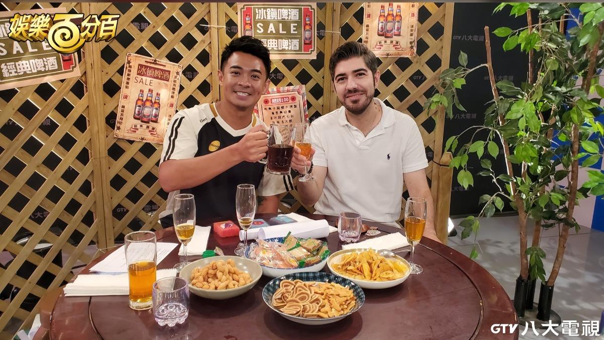 人氣YTR拍攝「三點全露激戰」!過程遭友人看光 關係瞬間變了