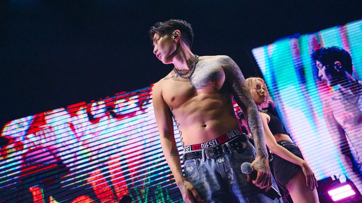 全場變夜店!Jay Park秀猛肌驚喜合唱ØZI 巧遇「陳傑憲」合比愛心