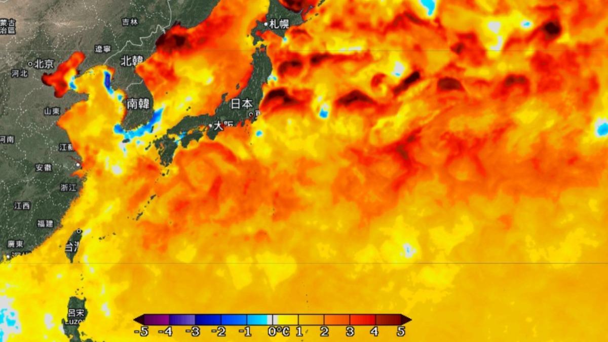 天氣／鄭明典1圖曝「海溫異常偏高」！日本周邊整片橘紅：今年會很熱