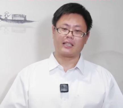 張立齊,張立齊台灣國籍,張立齊撤銷國籍,張立齊中國,張立齊台灣身分證,張立齊下跪,張立齊磕頭,張立齊民進黨