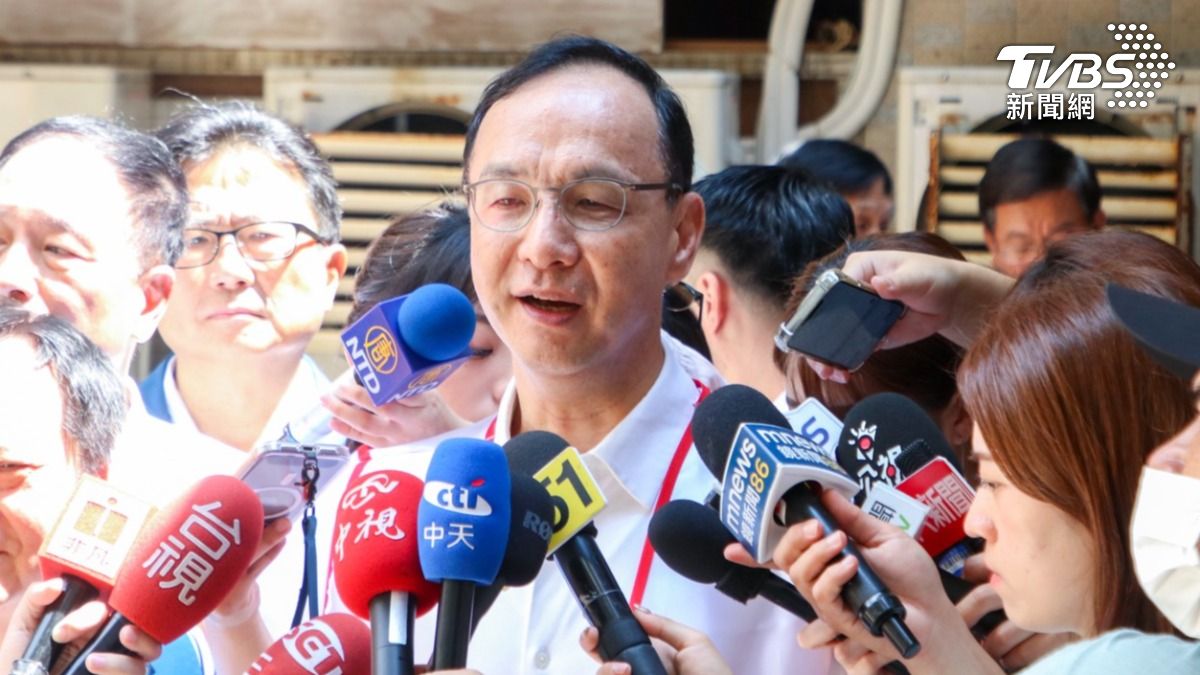 朱立倫今日上午出席國民黨立委李彥秀南港問政說明會。（圖／國民黨提供）