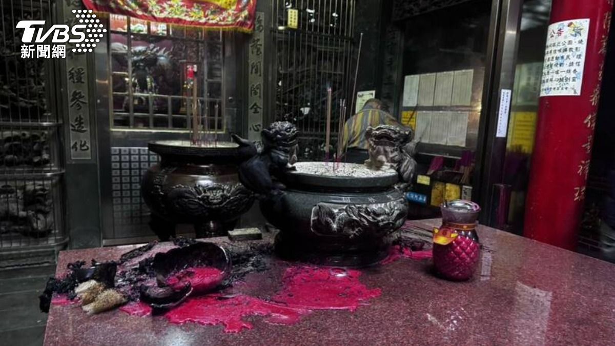桃園男酒後打火機燒香爐、經書 連燒4座土地公廟下場慘曝