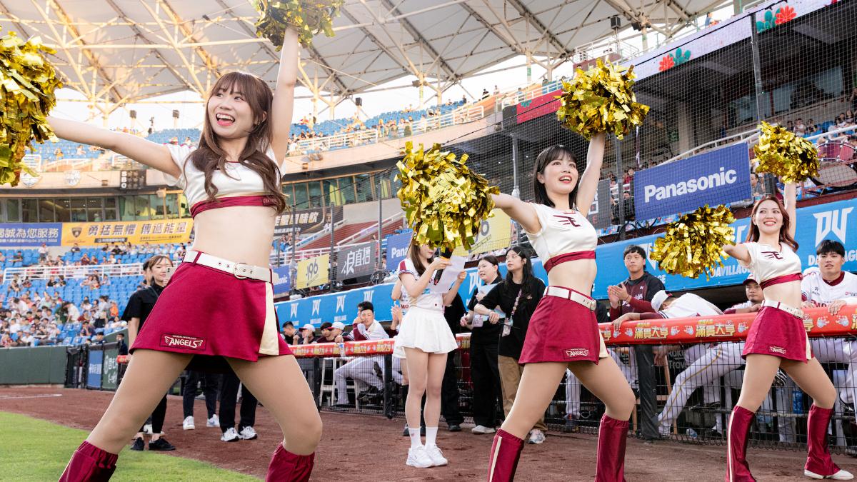 左起NANAKA、ＮａＮＡ和KAO（圖／樂天桃猿提供）
