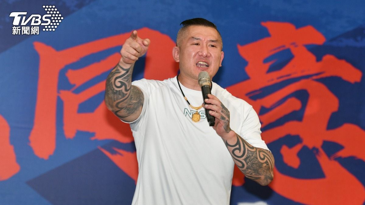 網紅「館長」陳之漢出席反惡罷活動，獲得不少歡呼聲。（圖／胡瑞麒攝）