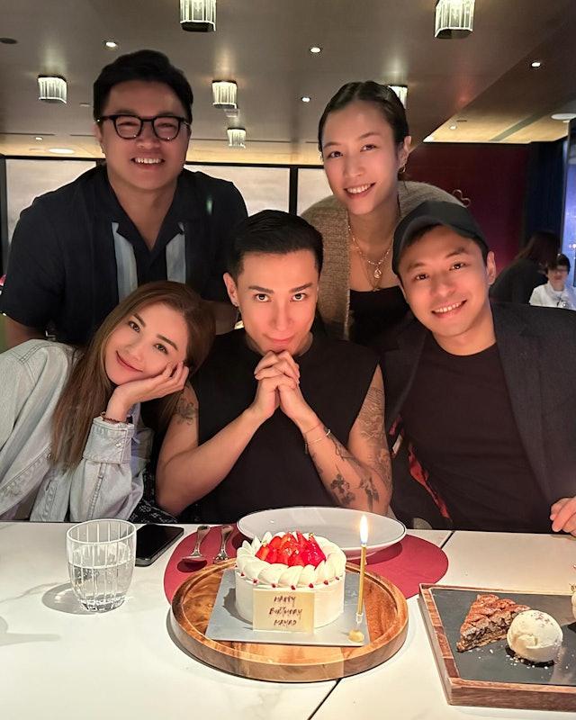 霍啟仁和Namfon一起慶祝馬天佑生日。(圖/翻攝自IG@mayaoo)