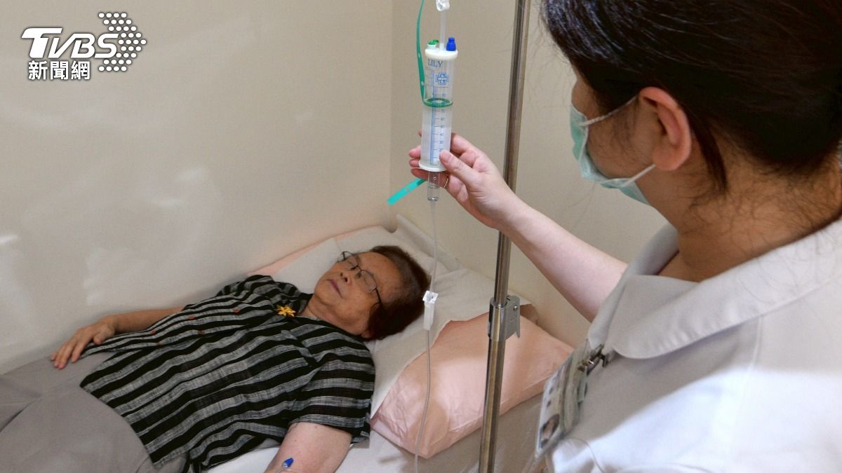 失智症新藥第一針!83歲奶奶率先施打 亞東:全台約13萬人符合