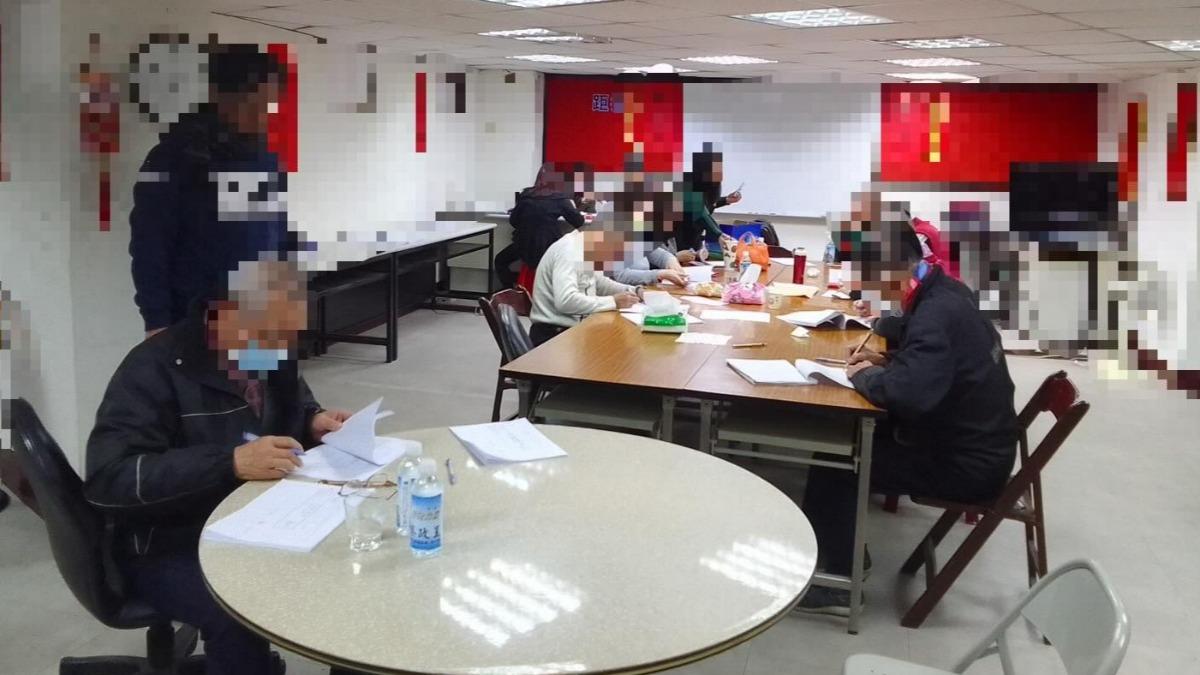 宋建樑在社群平台貼出畫面，稱二階達標正在「連夜閃電般造冊中」。（圖／翻攝自宋建樑Threads）