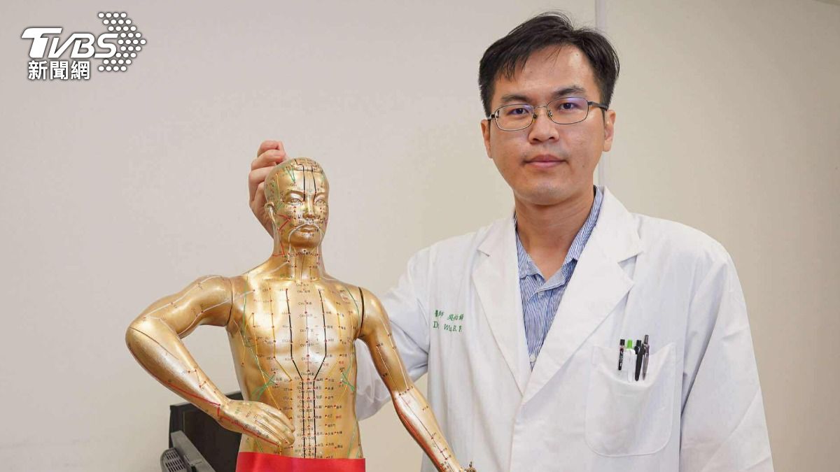 中醫針灸治失智 重症婦「免插管」生活質提升。(圖/新竹中醫大提供)