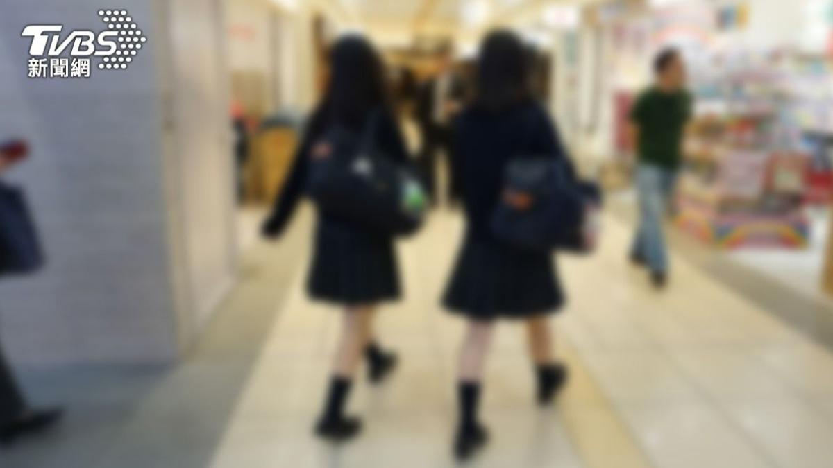 女穿高中制服被男房仲說「穿得很騷」惹怒全網 中信房屋開鍘