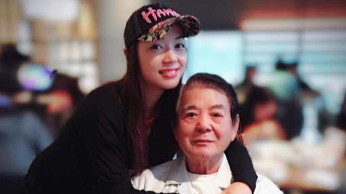 才拿模範父親!金曲歌后哽咽證實爸爸過世 驚人經歷曝光