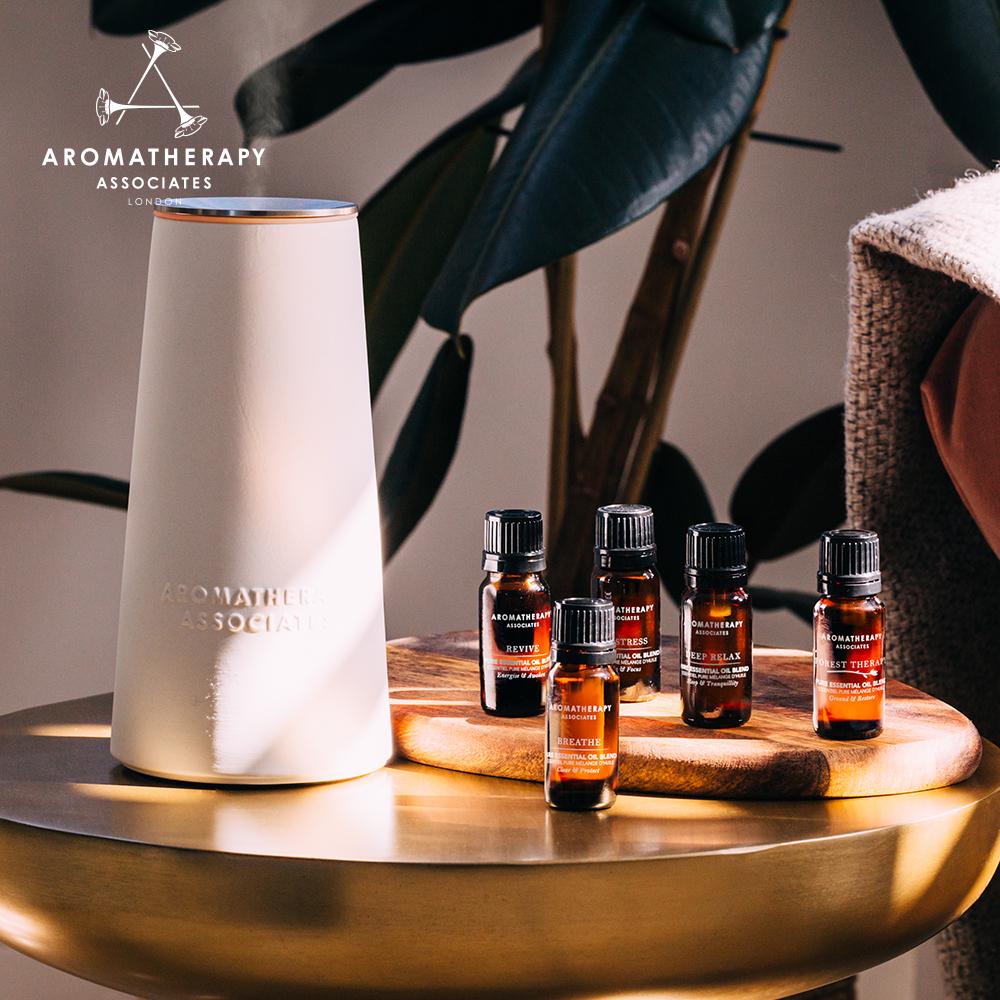 Aromatherapy Associates 怡神系列。(圖/TFM官網)