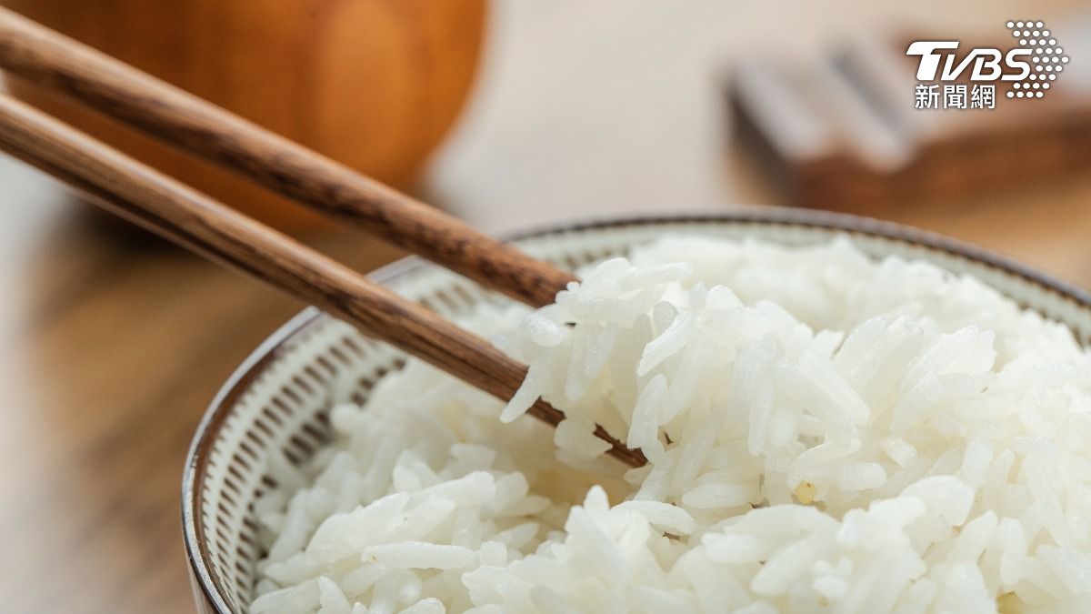 減肥「不吃白飯」恐大量掉髮！醫揭4大益處：碳水一定要攝取