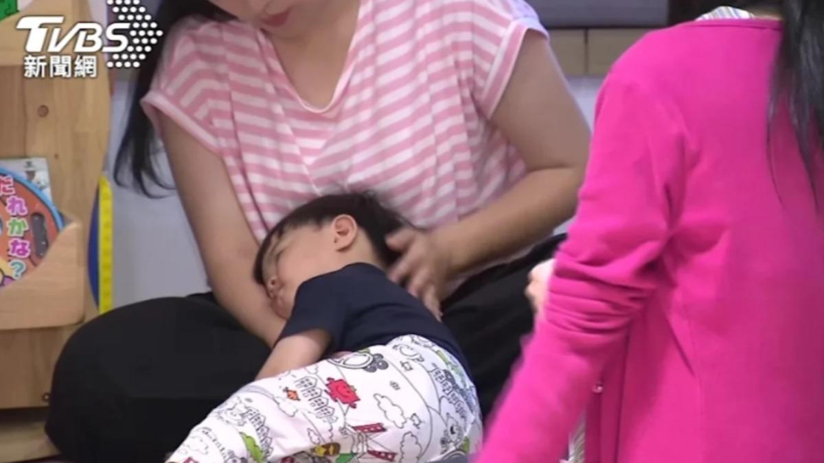 求職網調查，勞工請育嬰假，只有少數公司會找人暫時替代。（圖／TVBS）