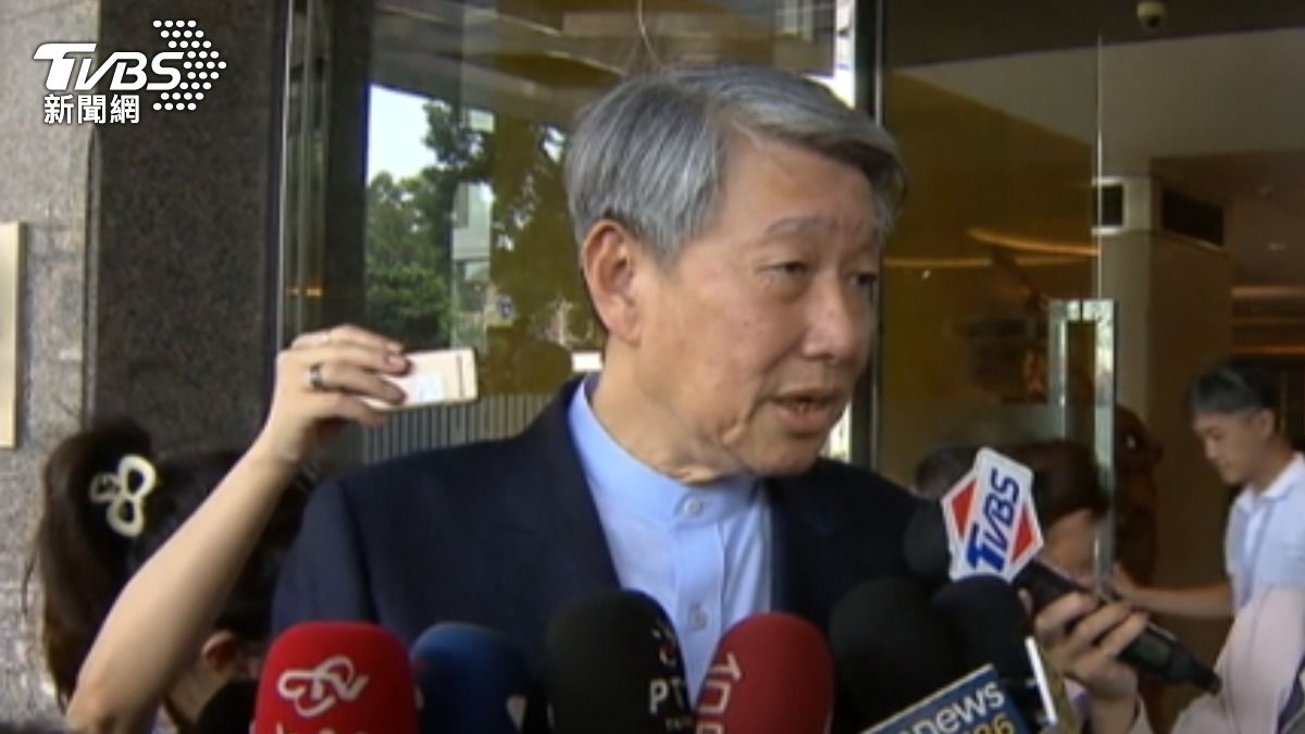 密會崇越副董? 郭智輝認:請教經濟部事宜(圖/TVBS)