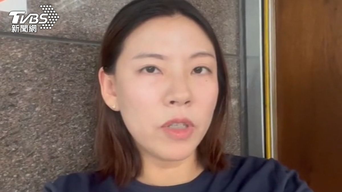 台北市議員何孟樺批評,北市府替救國團解套。(圖/TVBS)