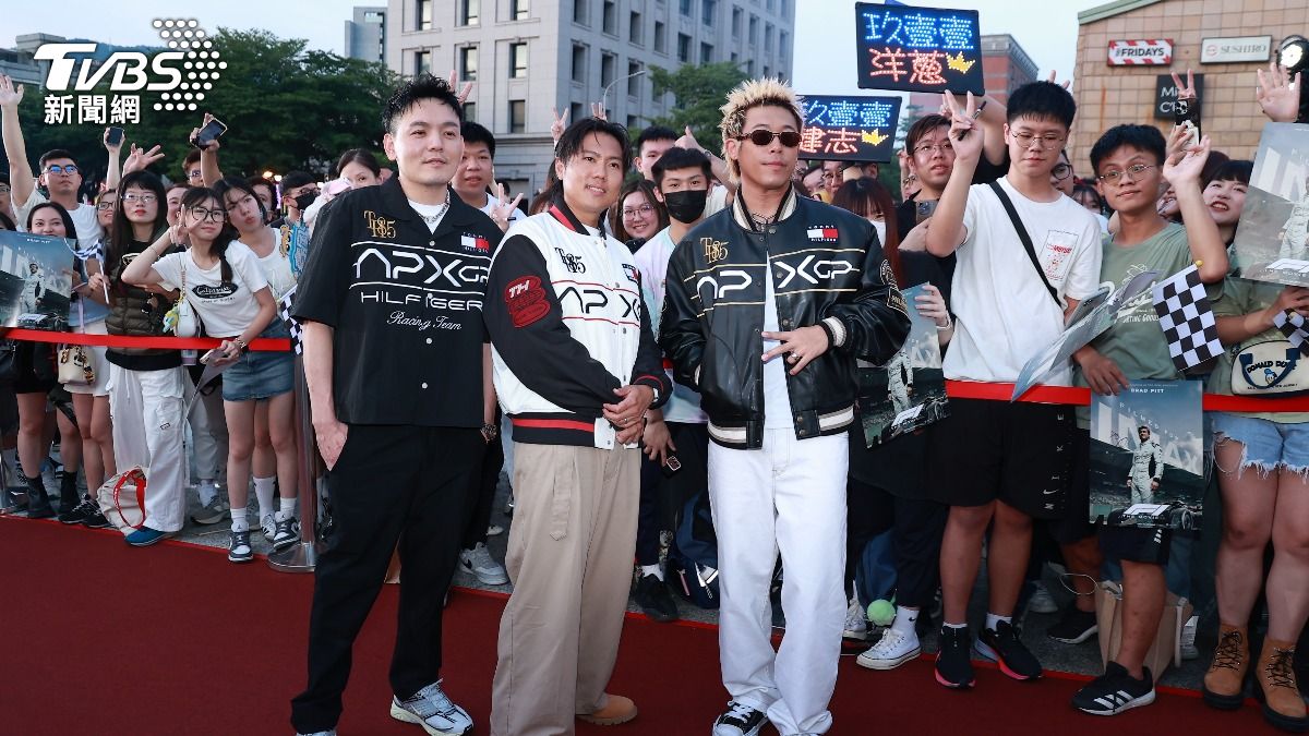 玖壹壹春風(左起)、洋蔥與健志出席《F1電影》首映會。(圖/記者黃城碩攝)