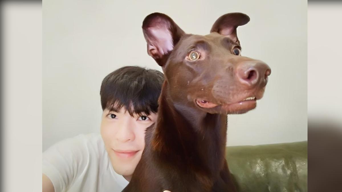 蕭敬騰相當疼愛「嘎逼」,來不及見愛犬最後一面。(圖/翻攝自蕭敬騰臉書)