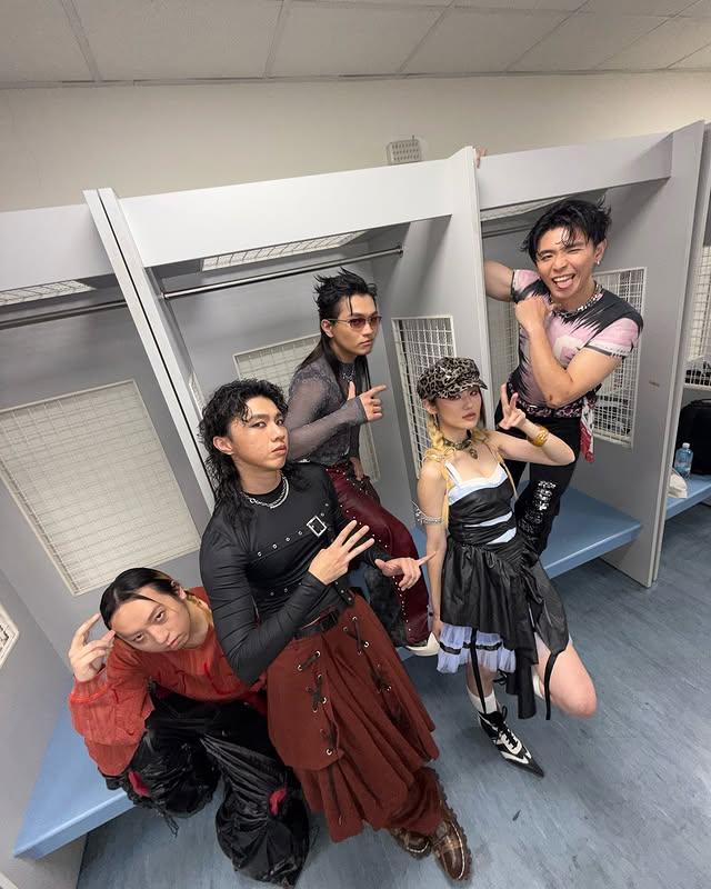 美秀集團曲風特色是帶有復古台味的搖滾和民謠。(圖/翻攝自IG@amazingshowtw)