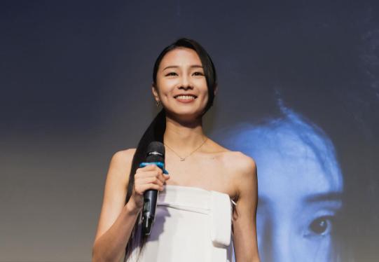 陳忻玥《炙愛》女聲版也高達2000萬次點閱。(圖/翻攝自IG@vickychenmusic)