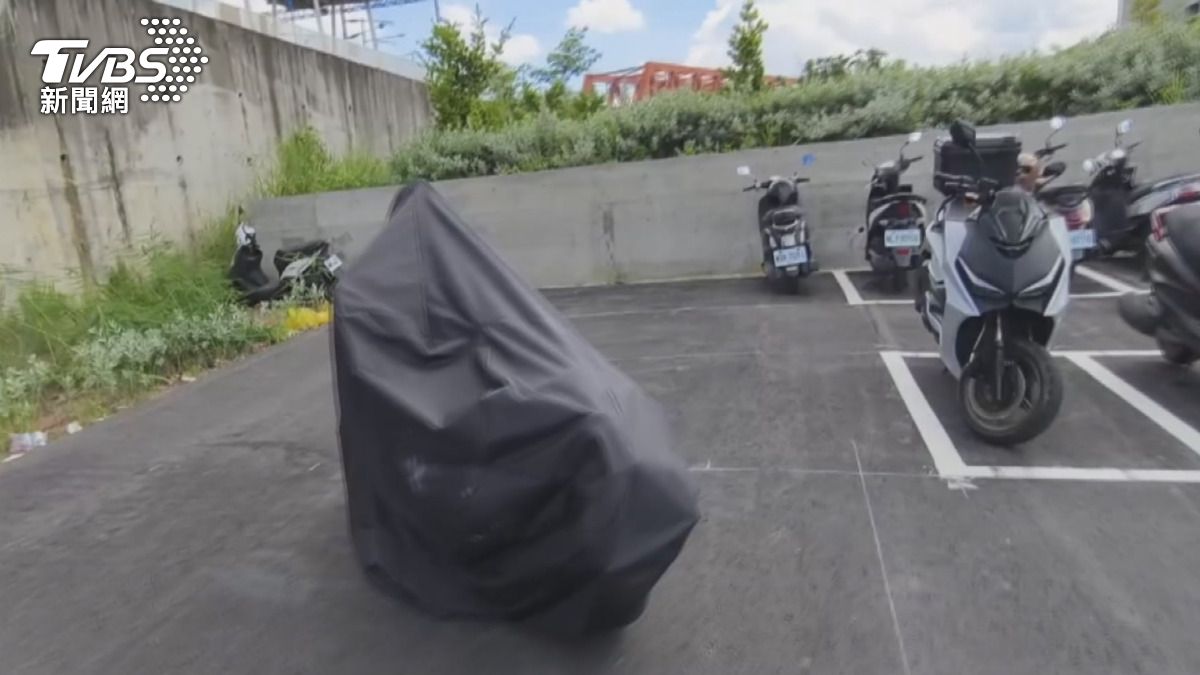 鎮公所將盡快進行車格劃線工作,同時呼籲民眾發揮公德心。(圖/TVBS)
