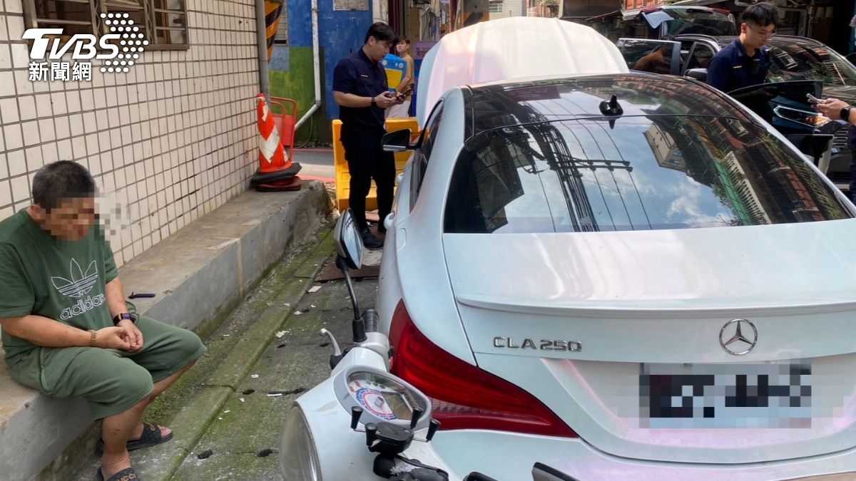 毒品通緝犯肇事逃逸，卻因為把車停在所長家旁邊，遭埋伏活逮。 (圖／TVBS)