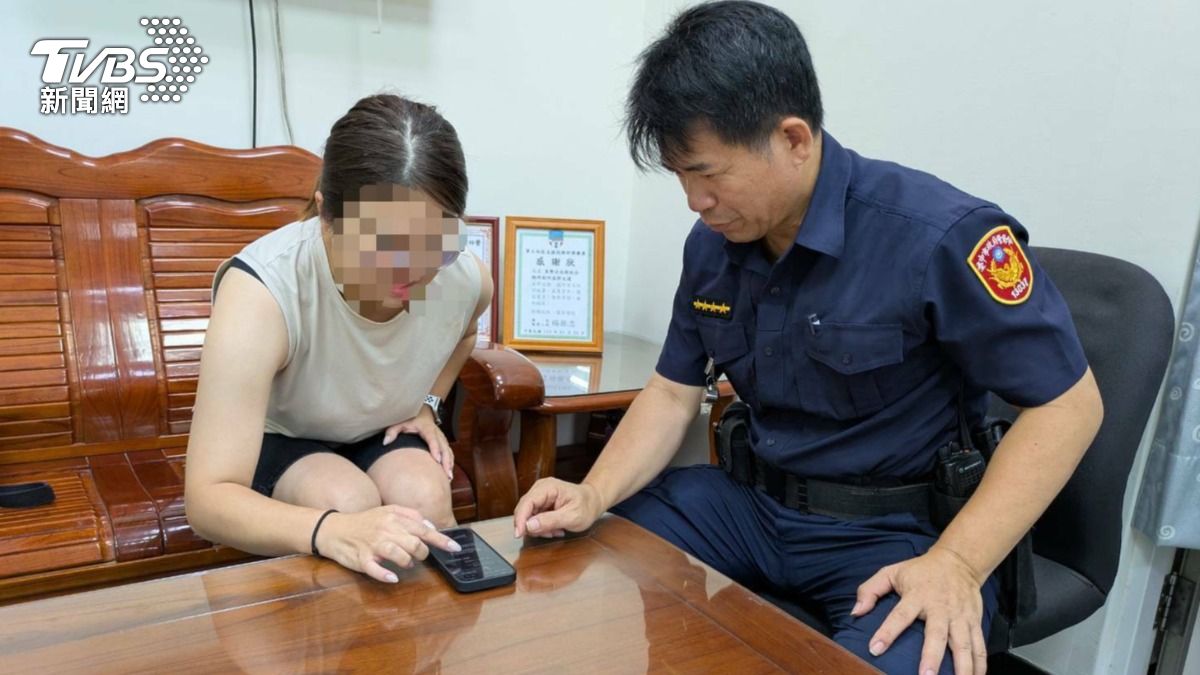 楊女和警方設局抓車手。(圖/TVBS)