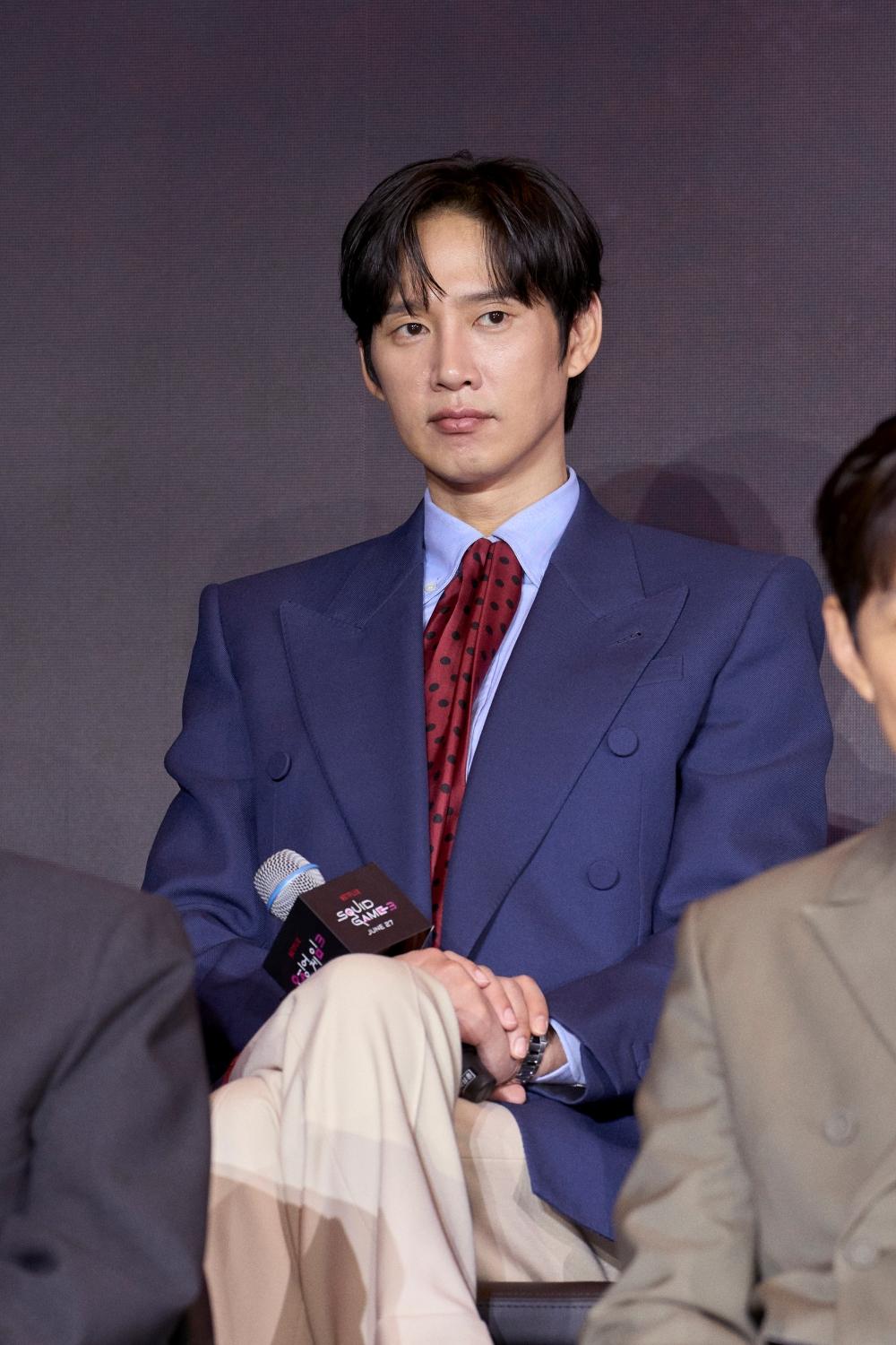 雖然第二季引發爭議,朴成焄仍出席《魷魚遊戲》第三季記者會。(圖/Netflix提供)