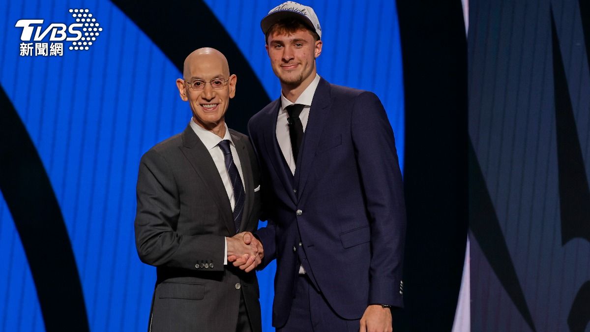 來自杜克大學的弗拉格成為2025年NBA選秀會的新科狀元。（圖／達志影像美聯社）