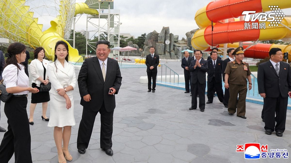 金正恩愛女戴70萬卡地亞鑽錶亮相!身上行頭比媽媽更奢華
