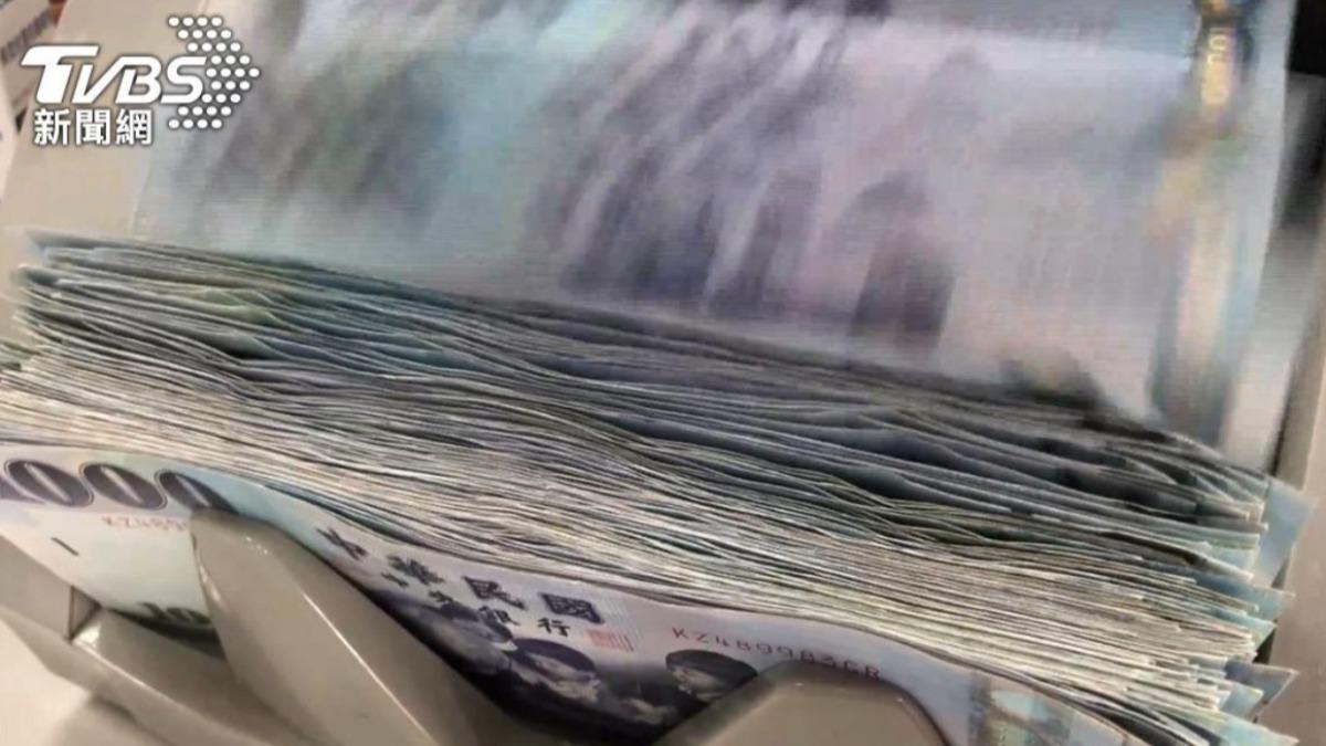 新台幣升值衝擊！壽險業5月「血虧千億」　金管會曝主因