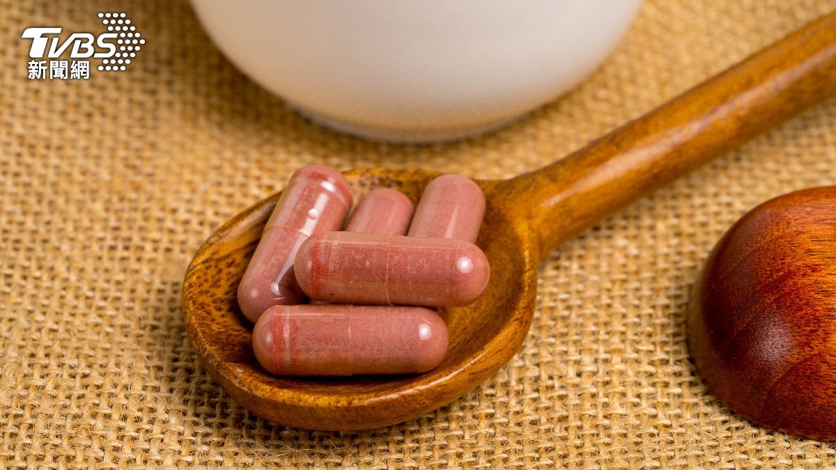 中藥也有可以降血脂的藥方，副作用小於西藥，可以成為治療的另一種選擇。（示意圖／shutterstock達志影像）
