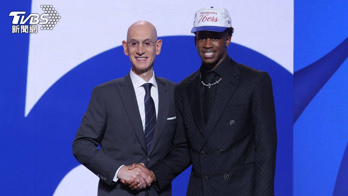 NBA/新科探花夢想成真淚崩 自曝與母「靠發電機生活7年」