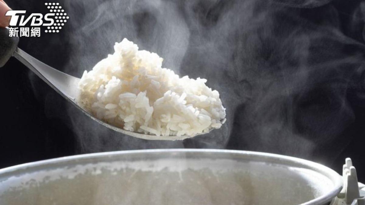 白飯總是不夠Q?專家曝:3訣竅、煮完「1步驟」口感大升級